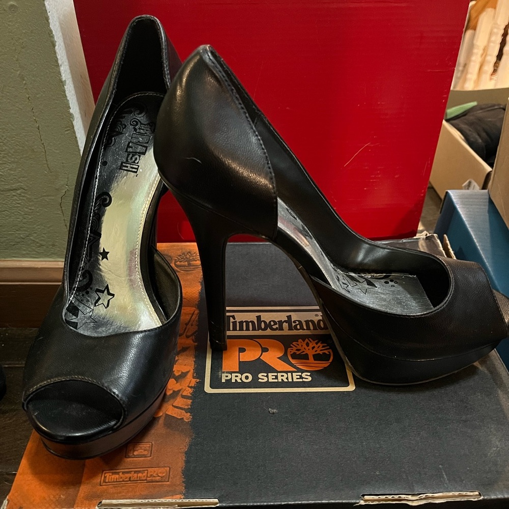 Brash Black platform heel size 11
